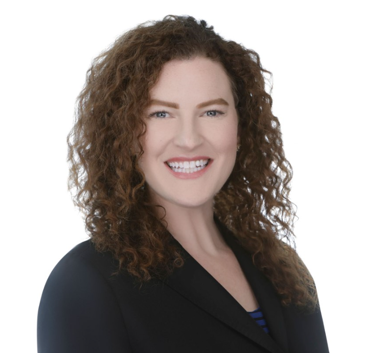 Annette Lee Headshot